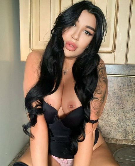 Yourfoxygirlxo