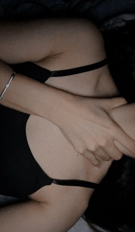 Foto di nudo di fuga di OnlyFans di Pizpizzzy