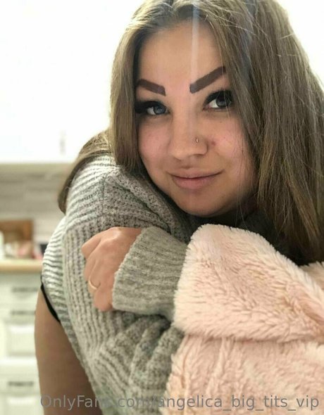 Angelicabigtitsvip