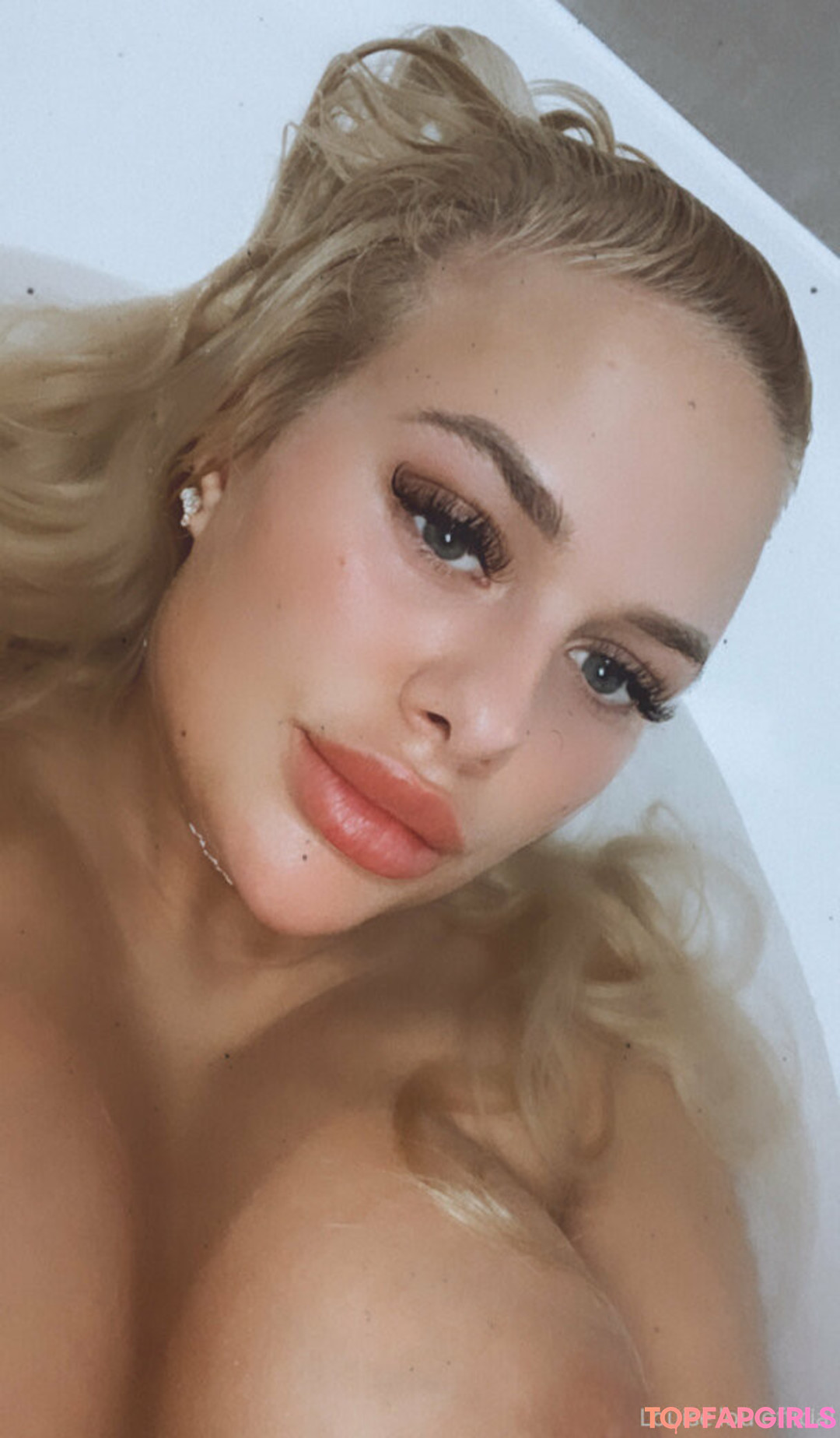 Foto di nudo di fuga di OnlyFans di Louiselou #1872
