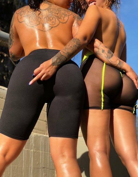 Foto di nudo di fuga di OnlyFans di Cynthiaaluxx