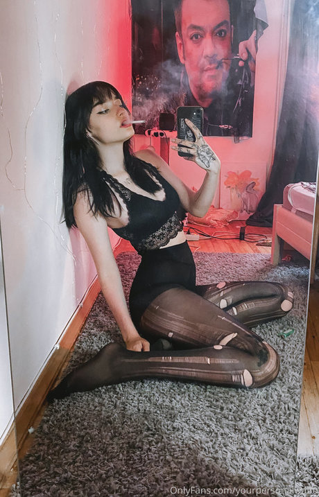 Foto di nudo di fuga di OnlyFans di Your Waifu
