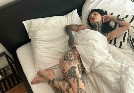 Foto di nudo di fuga di OnlyFans di Drakenlady