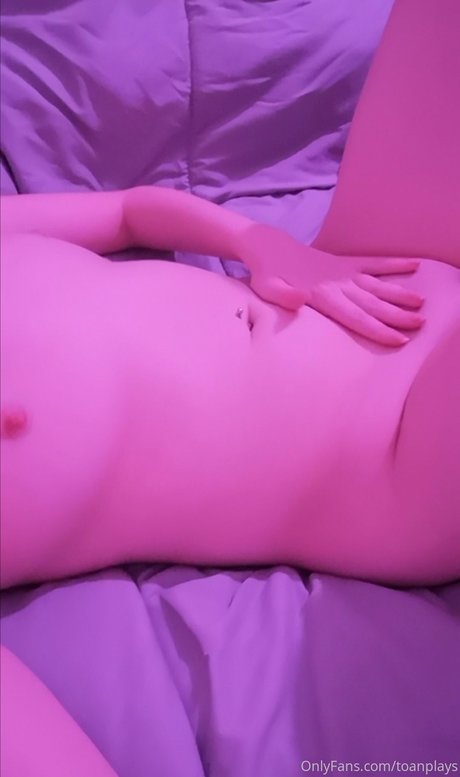Foto di nudo di fuga di OnlyFans di Toanplays