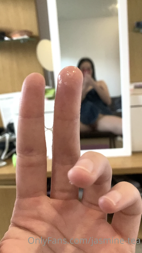 Foto di nudo di fuga di OnlyFans di Jasminetea