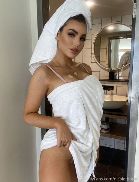 Foto di nudo di fuga di OnlyFans di Nicole Thorne