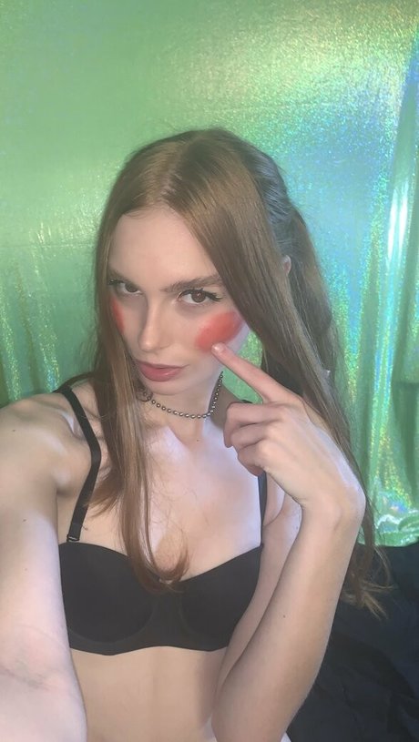 RedXXXSuede