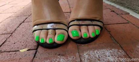 Foto di nudo di fuga di OnlyFans di Thedcfootqueen