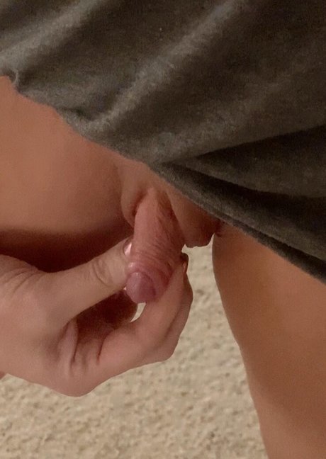 Foto di nudo di fuga di OnlyFans di Pandoras Clit