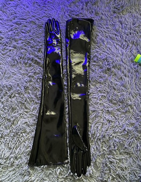 Foto di nudo di fuga di OnlyFans di Elfspitfree