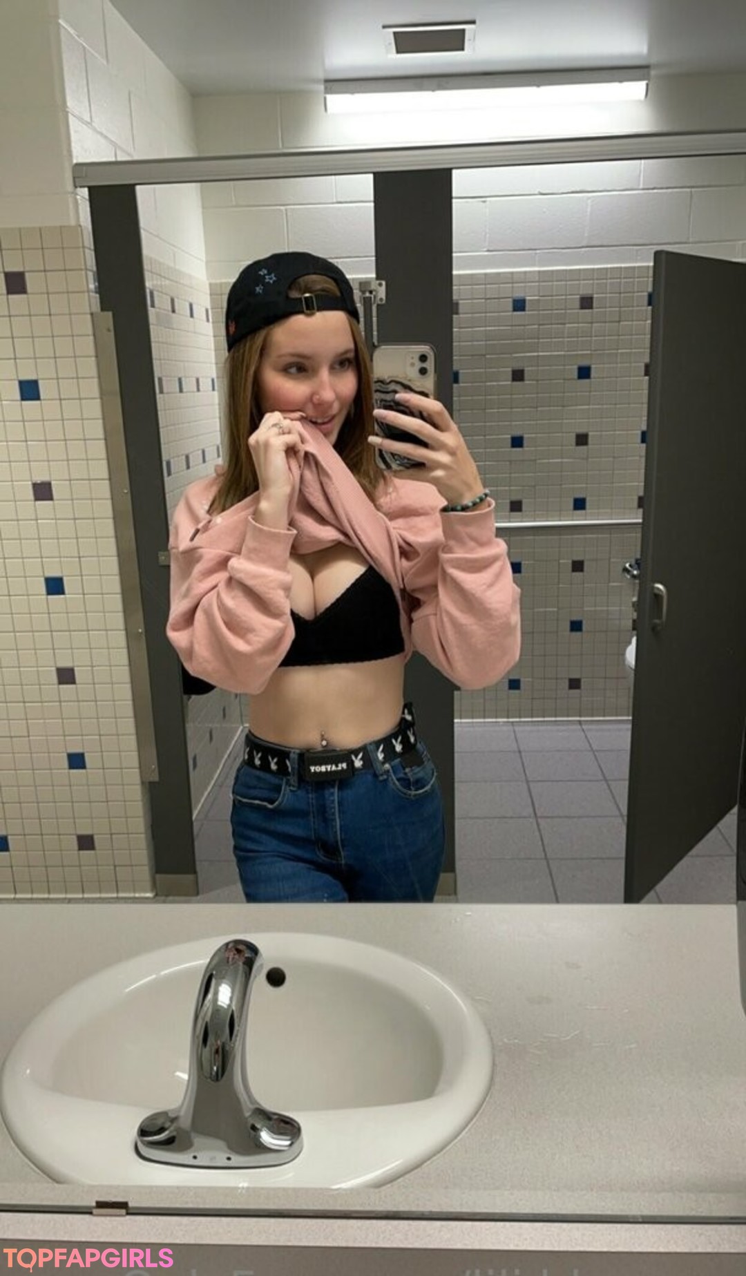 Foto di nudo di fuga di OnlyFans di Liliblossom #67 Foto di nudo di fuga di OnlyFans di Liliblossom #67