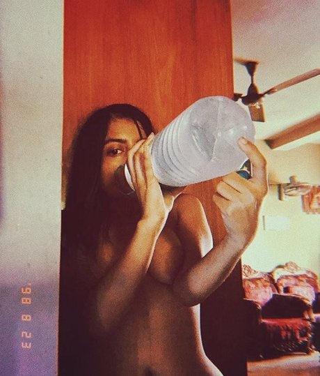 Foto di nudo di fuga di OnlyFans di Swagata Sanyal