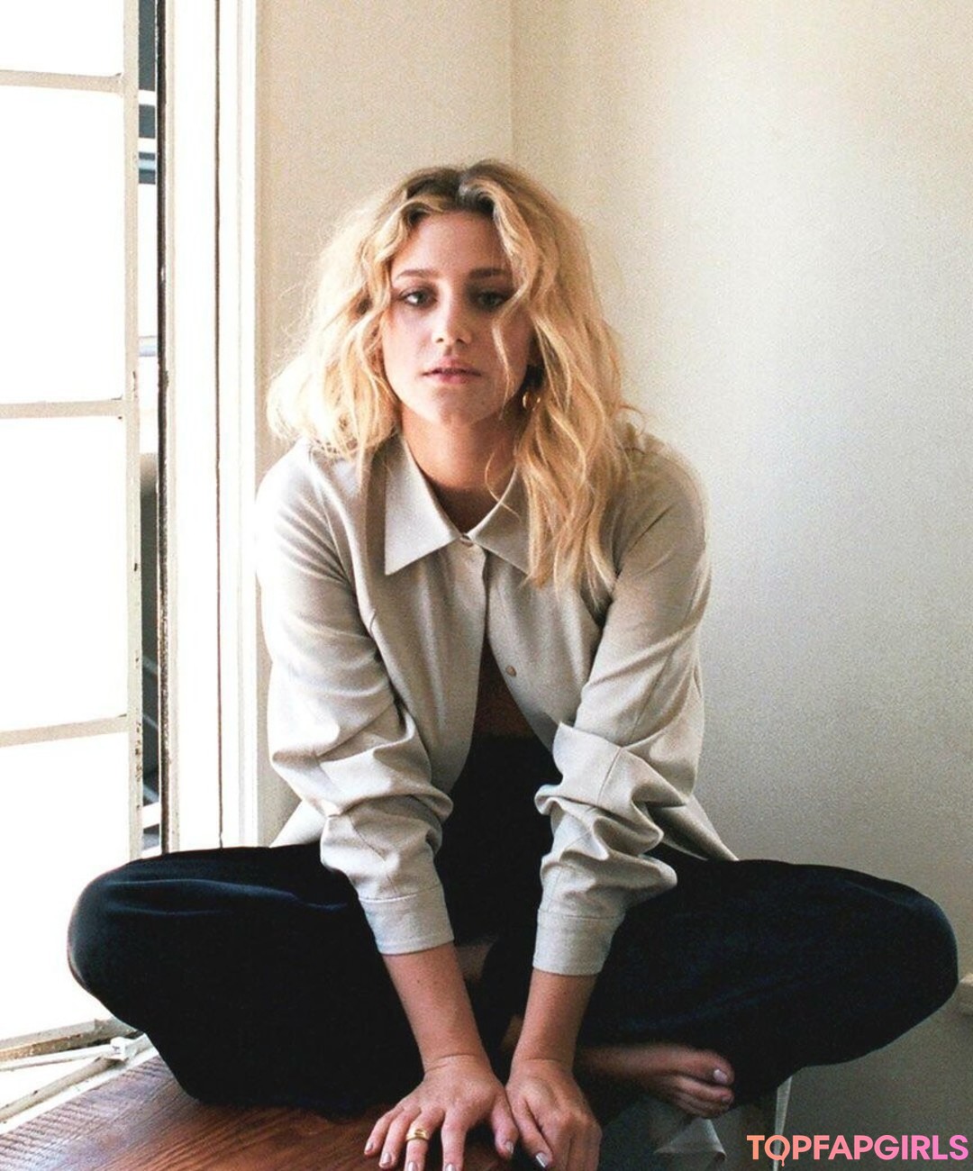 Foto di nudo di fuga di OnlyFans di Lili Reinhart #213 Foto di nudo di fuga di OnlyFans di Lili Reinhart #213