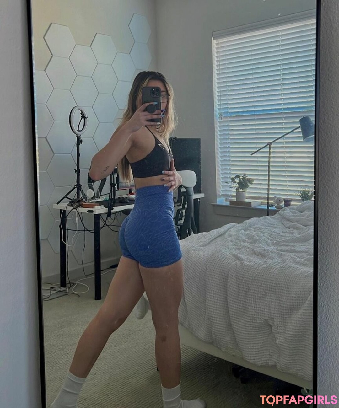 Foto di nudo di fuga di OnlyFans di Leoniemontybtw #11 Foto di nudo di fuga di OnlyFans di Leoniemontybtw #11