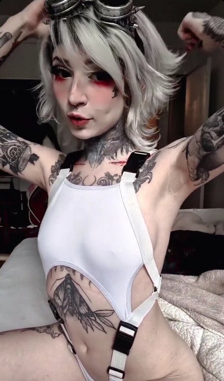 Aline Fox