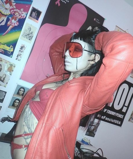 Foto di nudo di fuga di OnlyFans di Deathbyromy