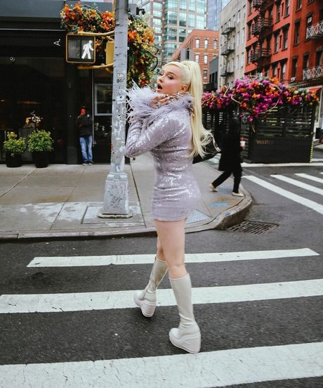 Foto di nudo di fuga di OnlyFans di Kim Petras