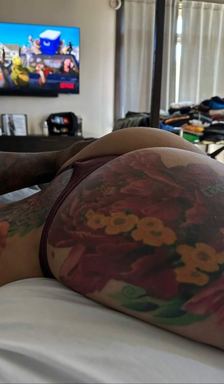 Foto di nudo di fuga di OnlyFans di Cardi B