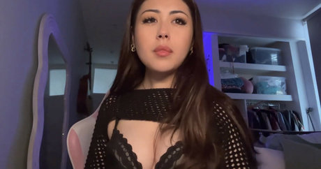 Foto di nudo di fuga di OnlyFans di Angelic Lofi Asmr