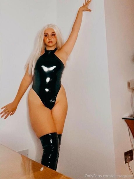 Foto di nudo di fuga di OnlyFans di Alissaquinn