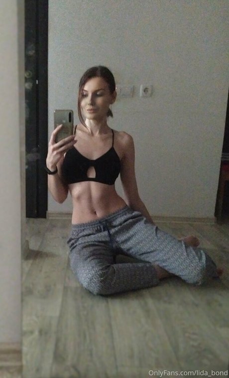 Foto di nudo di fuga di OnlyFans di Lidabond