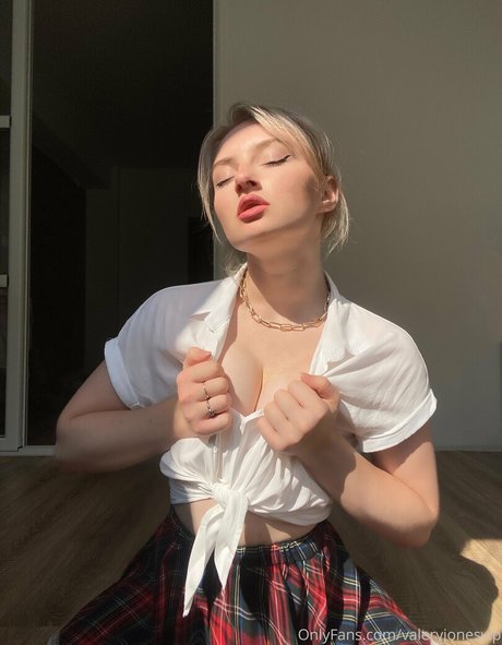 Foto di nudo di fuga di OnlyFans di Valeryjonesvip