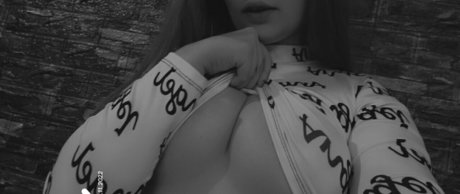 Foto di nudo di fuga di OnlyFans di Foxypassion