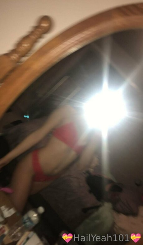 Foto di nudo di fuga di OnlyFans di Hailyeah101