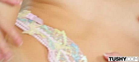 Foto di nudo di fuga di OnlyFans di Rika Fane