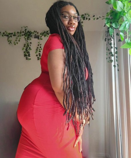 Foto di nudo di fuga di OnlyFans di Locked Honey Princess