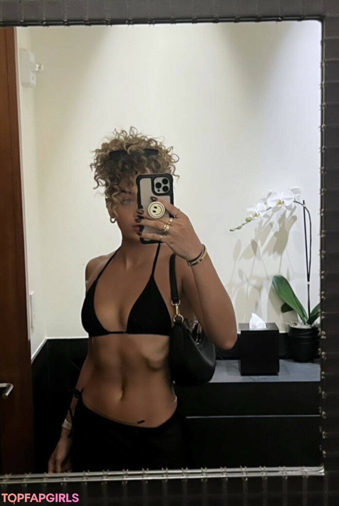 Foto di nudo di fuga di OnlyFans di Jasmine Sanders #46 Foto di nudo di fuga di OnlyFans di Jasmine Sanders #46