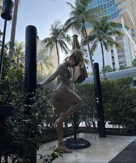Jasmine Sanders