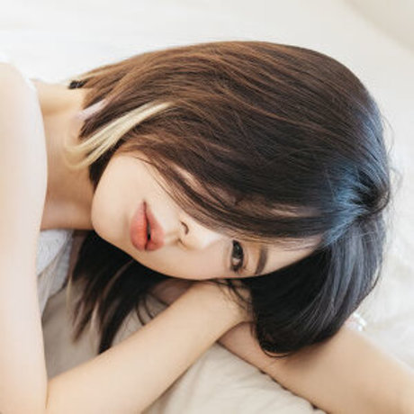 Foto di nudo di fuga di OnlyFans di Song Joo A