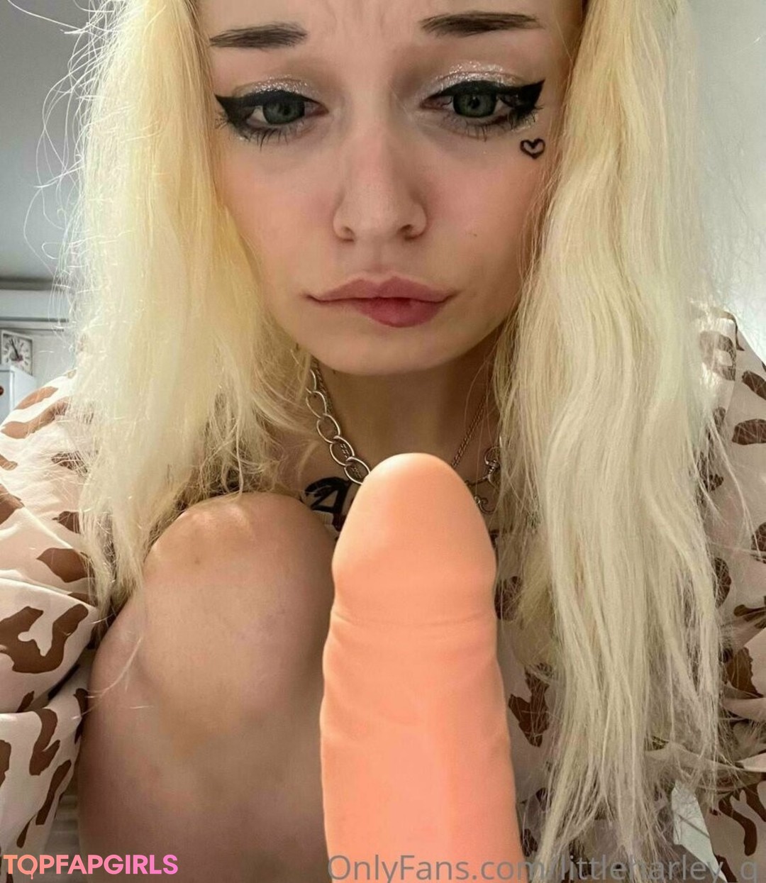Foto di nudo di fuga di OnlyFans di Littleharleyq #246 Foto di nudo di fuga di OnlyFans di Littleharleyq #246