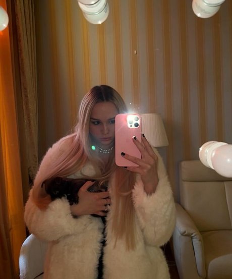 Foto di nudo di fuga di OnlyFans di Diana Shurygina