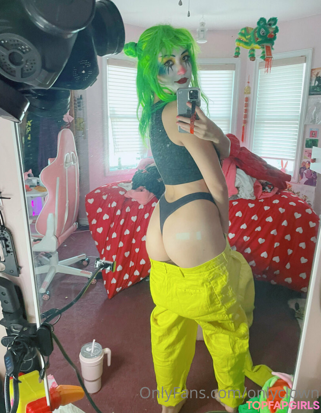 Foto di nudo di fuga di OnlyFans di Onlyclown #13 Foto di nudo di fuga di OnlyFans di Onlyclown #13