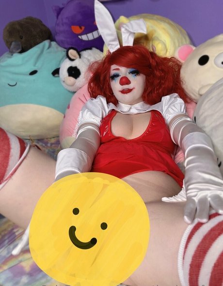 Foto di nudo di fuga di OnlyFans di Clussytheclownfree