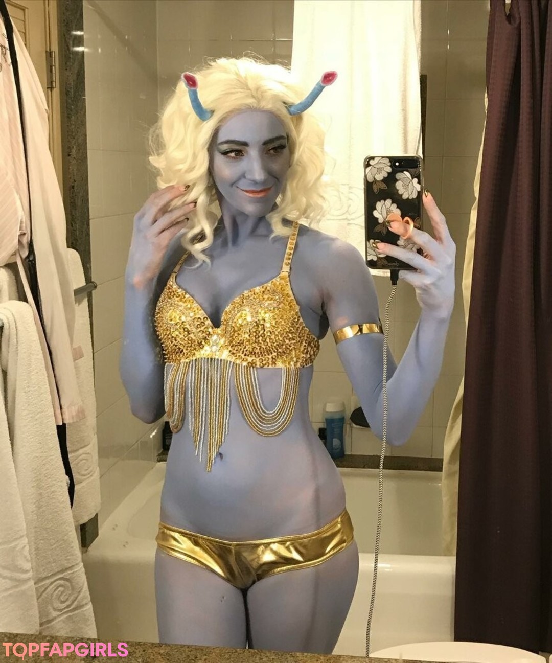 Foto di nudo di fuga di OnlyFans di Desert Rose Cosplay #2 Foto di nudo di fuga di OnlyFans di Desert Rose Cosplay #2