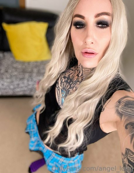 Foto di nudo di fuga di OnlyFans di Angellong
