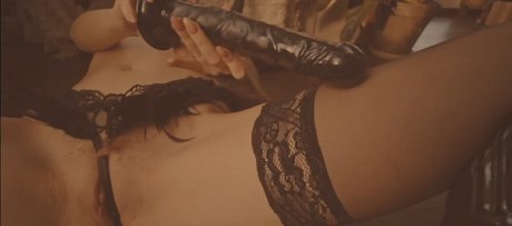 Foto di nudo di fuga di OnlyFans di Misha Cross