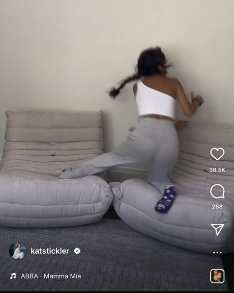 Foto di nudo di fuga di OnlyFans di Kat Stickler