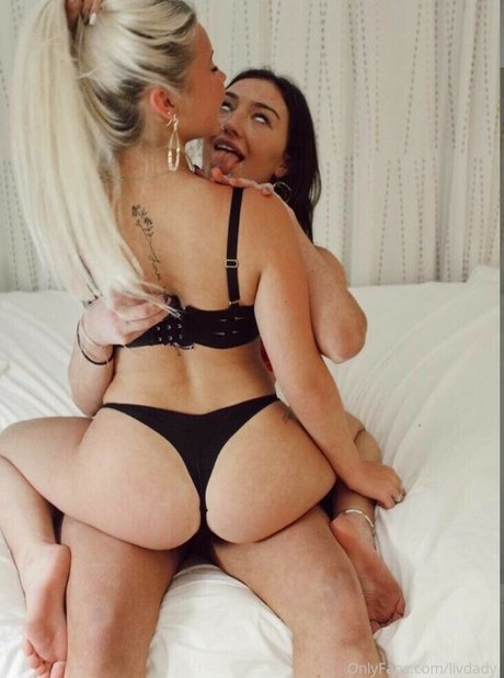 Foto di nudo di fuga di OnlyFans di Christenwhitman