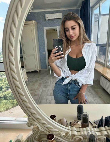 Jasmine Mills