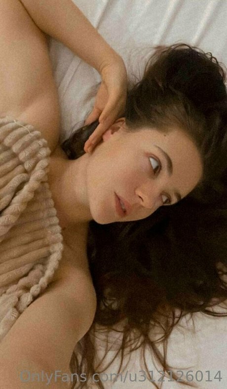 Foto di nudo di fuga di OnlyFans di Meridianaua