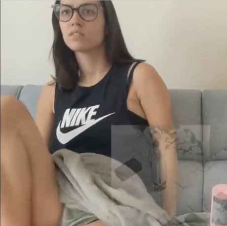 Foto di nudo di fuga di OnlyFans di Milena And Lola