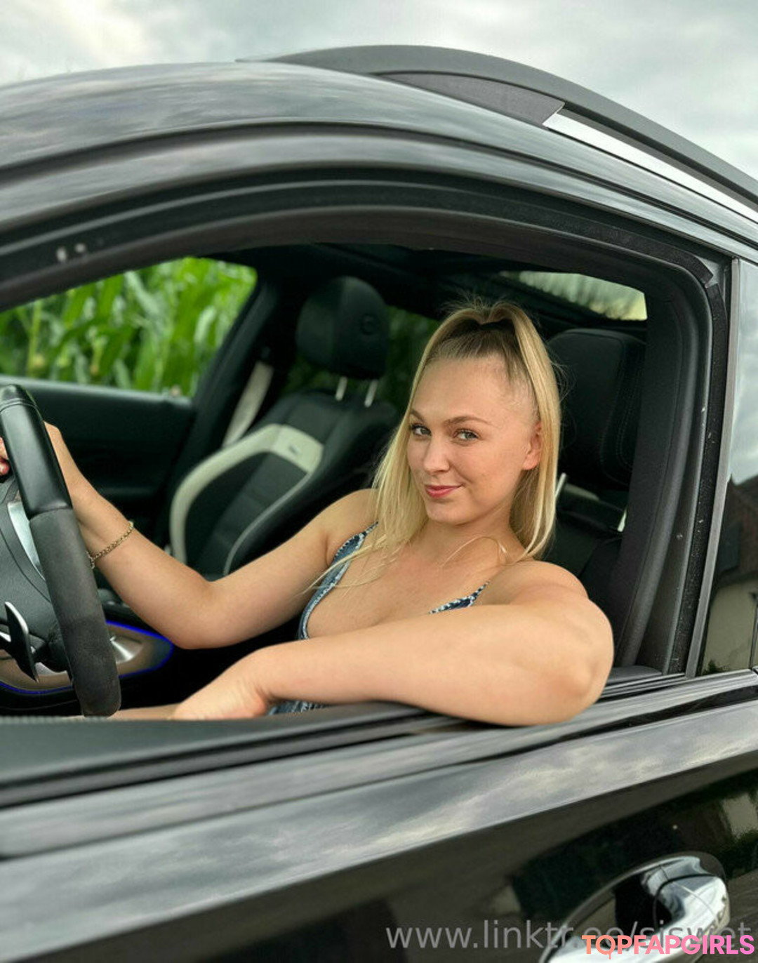 Foto di nudo di fuga di OnlyFans di Siswet19 #1251