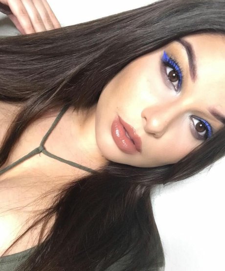 Foto di nudo di fuga di OnlyFans di Ilianna