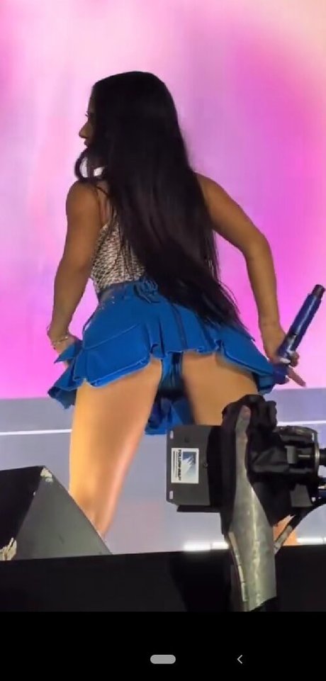 Foto di nudo di fuga di OnlyFans di Becky G