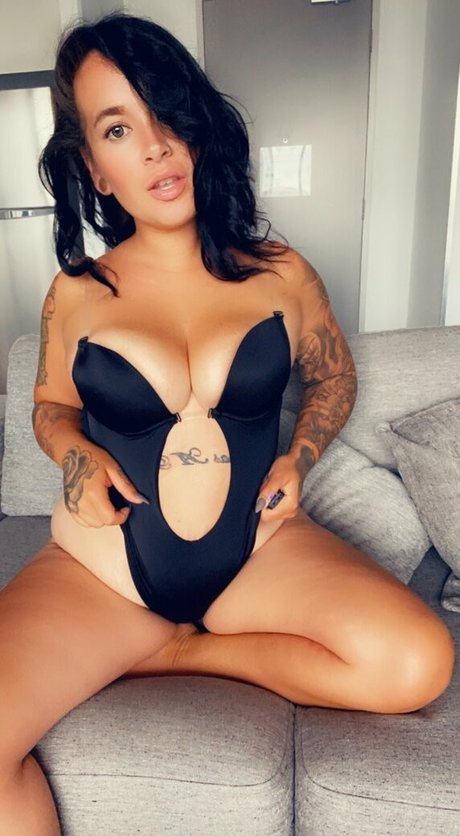 Foto di nudo di fuga di OnlyFans di Bekrosex2
