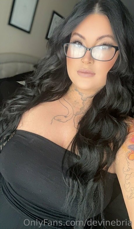 Foto di nudo di fuga di OnlyFans di Devinebria